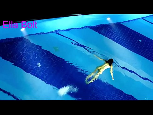 ❤️ Ùn possu micca piantà di fighjulà, ghjovana bionda catturata nuda in piscina ELLA BOLT ❤ Super porn à noi % co.milf300com.ru% ❌